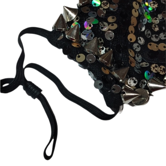 FREE Nightlife Spiked Face Mask - Picture 4 of 5